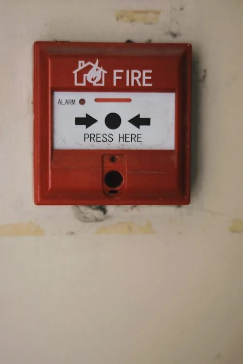 Cum să previi un incendiu provocat de electricitate